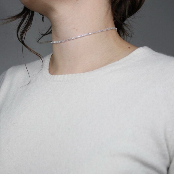 Iridescent Silver White Beaded Choker Necklace Handmade - Picture 4 of 6